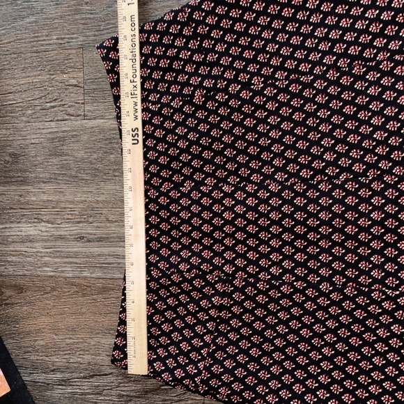 Loft size 14 petite adorable skirt excellent condition - Picture 5 of 8